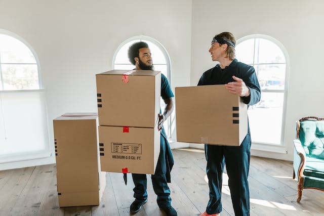 tenants-packing-their-belongings